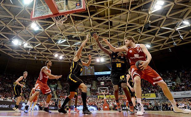 她是否能够 她是否能够